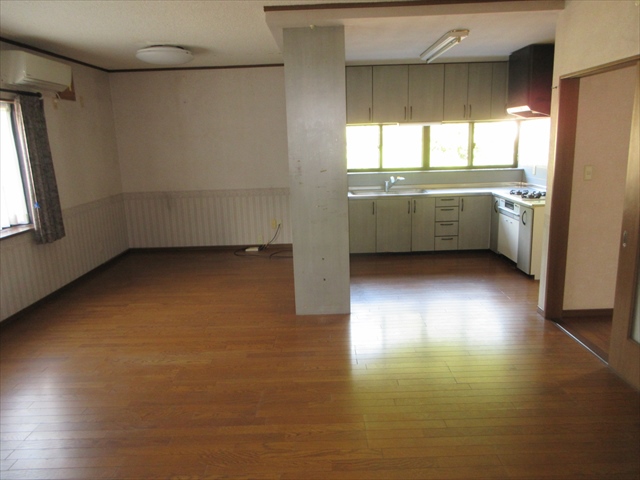 西大山町中古住宅