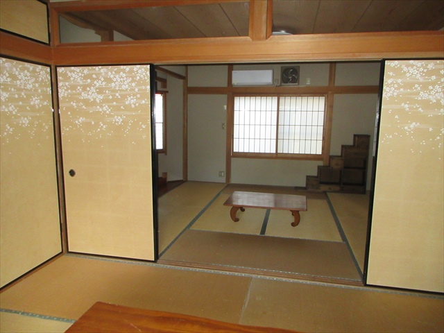 西大山町中古住宅