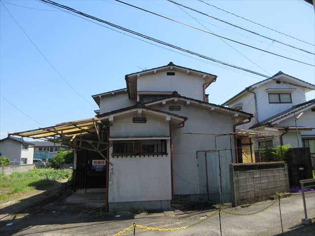 南元町古家付売地は成約しました。