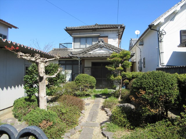 丸の内町中古住宅(空き家バンク登録物件）の価格を変更致しました。